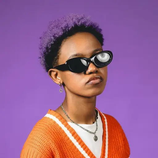 Single cover: Glow Up