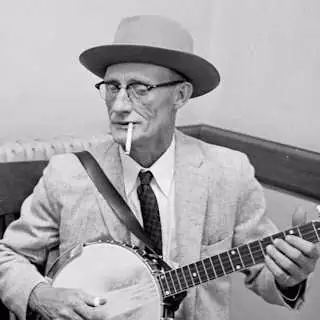 Roscoe Holcomb