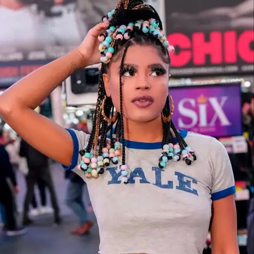 Artist: Minnie Saucee