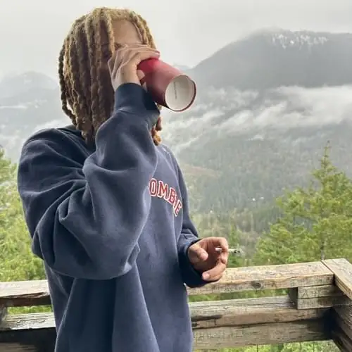 Single cover: chem trails