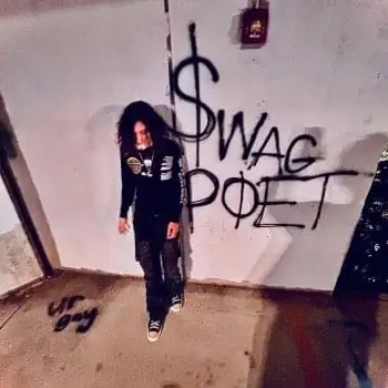 Single cover: hitech kisses