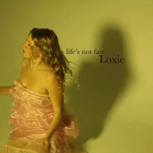 Single cover: Middle of nowhere