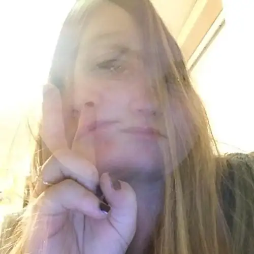 Artist: Akasia Sandler