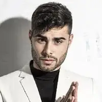 Artist: Alexis Descalzo