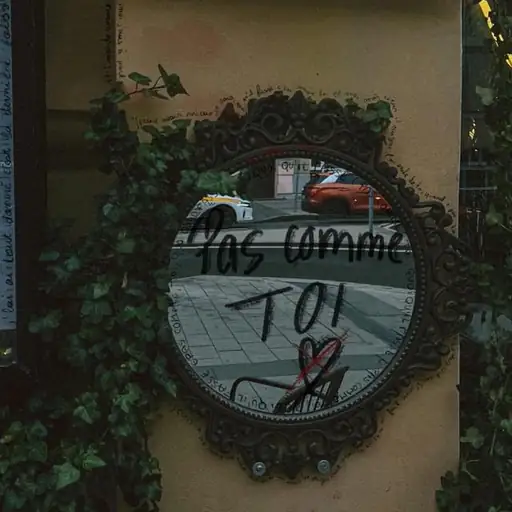 Single cover: pas comme toi